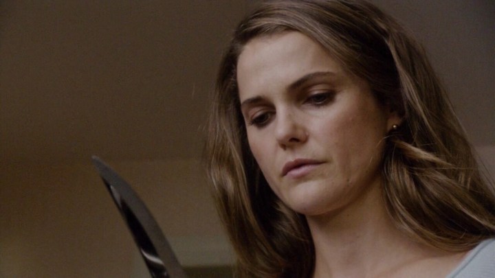 elizabeth season 1 knife