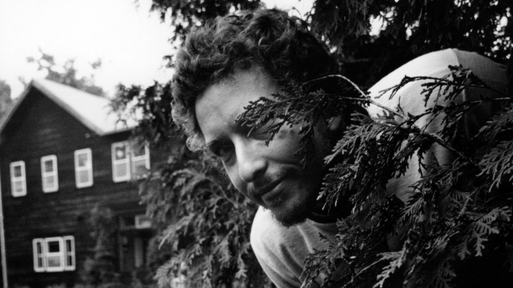 Top 40 Smash Near Misses — "Wigwam" and "Watching the River Flow"