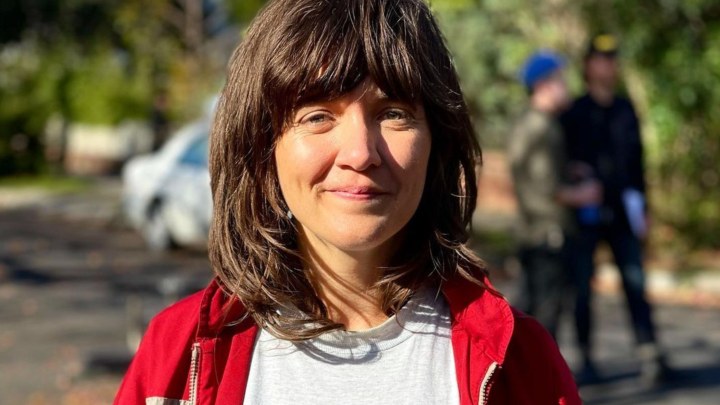 This Week's Model — Courtney Barnett, "Rae Street"