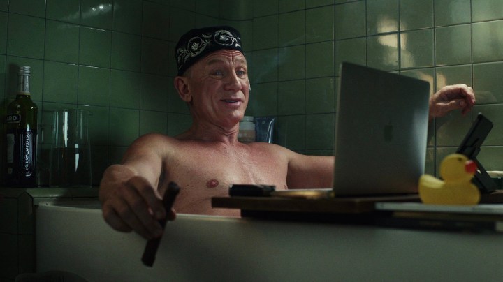 Now Playing — Glass Onion: A Knives Out Mystery