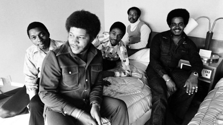 Top 40 Smash Near Misses — "Heavy Fallin' Out"