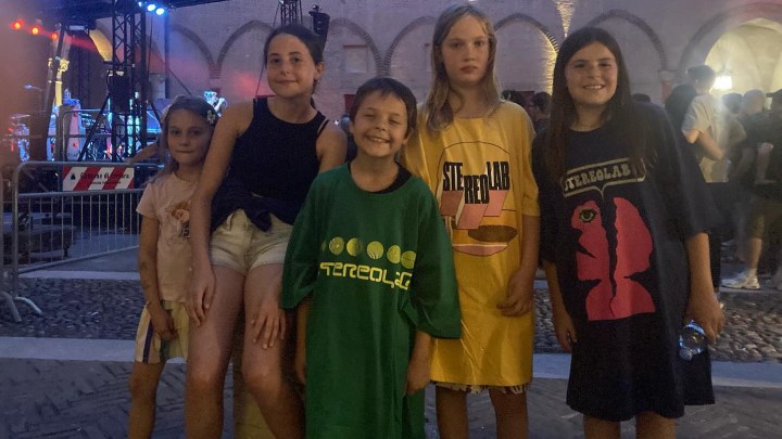 Medium Rotation — Instant Holograms on Metal Film; caroline 2