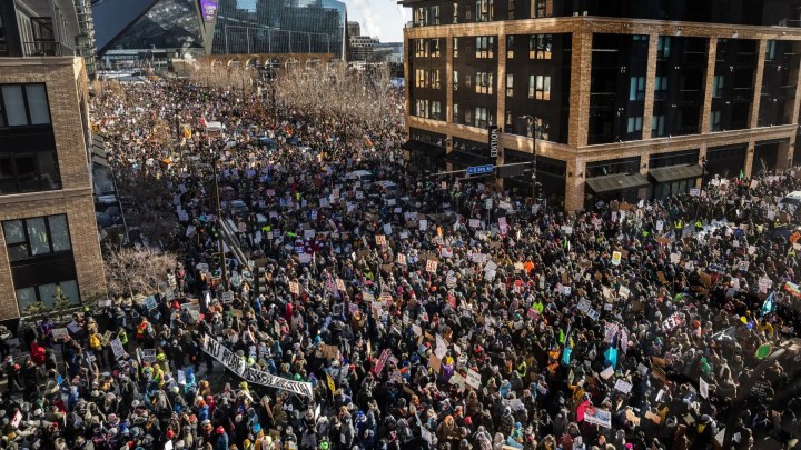 Outside Reading — En Avant edition